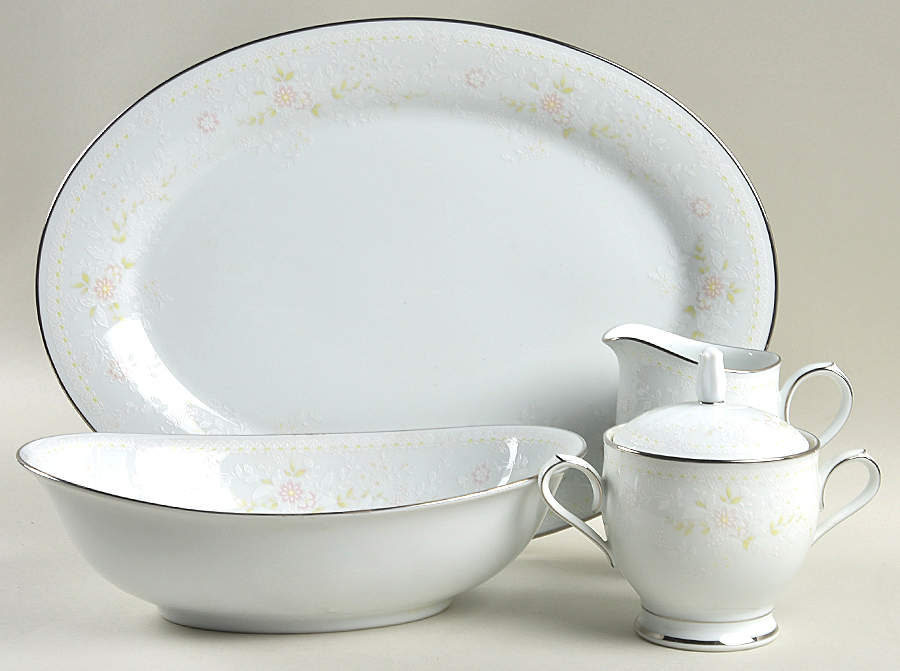 Temptation 5 Piece Hostess Set by Noritake-1