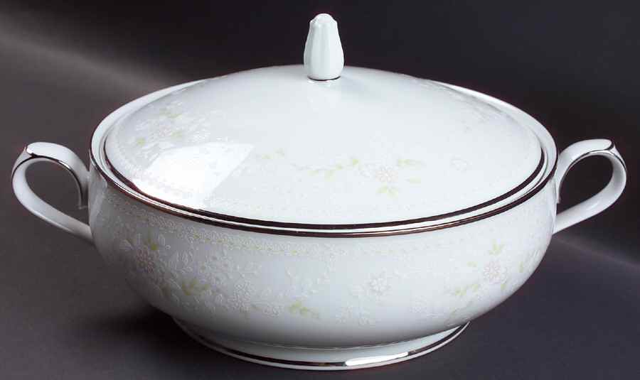 Temptation Round Covered Vegetable by Noritake-1