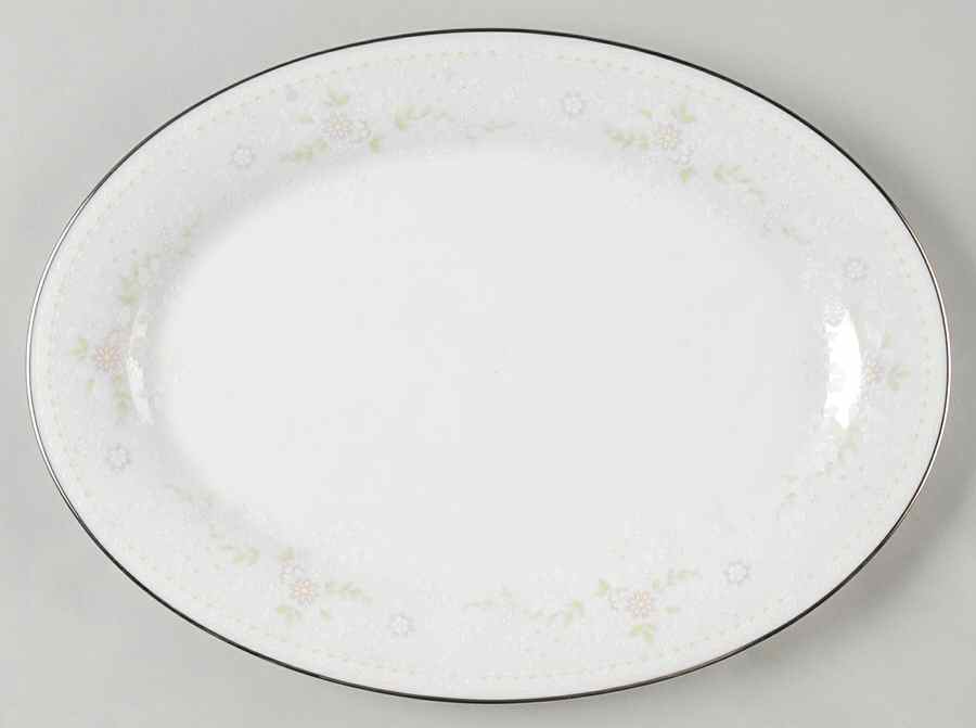 Temptation 14" Oval Serving Platter by Noritake-1