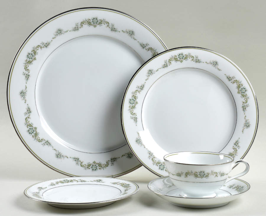 Thea 5 Piece Place Setting by Noritake-1