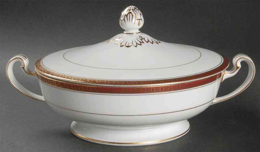 Theresa Round Covered Vegetable by Noritake-1
