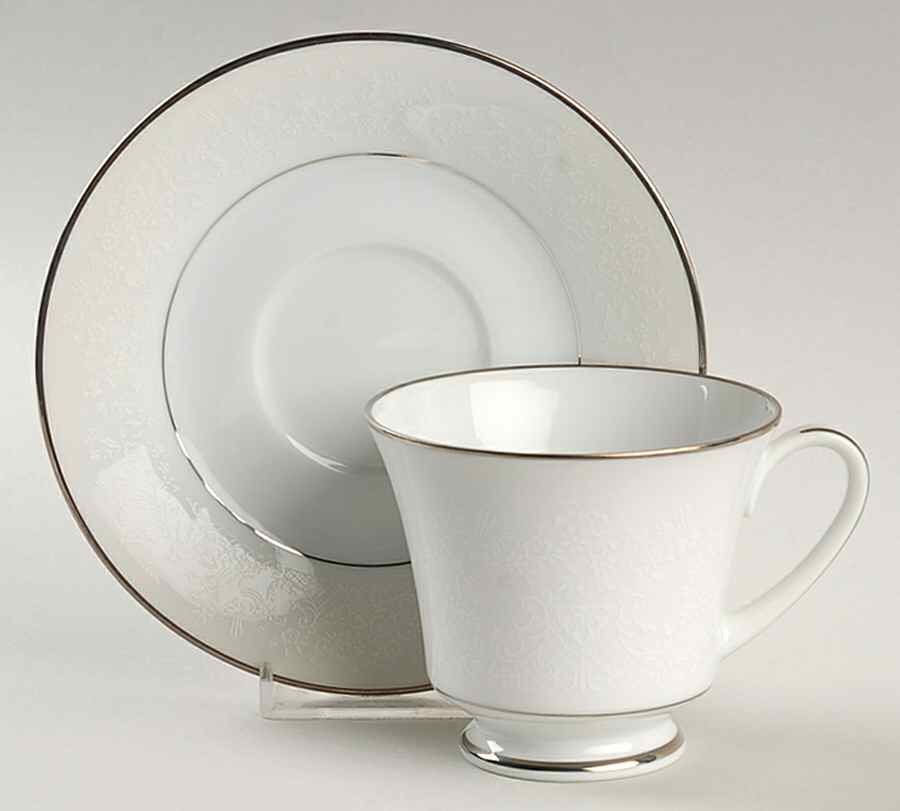 Thule (2020, 3082, P572) Footed Cup & Saucer Set by Noritake-1