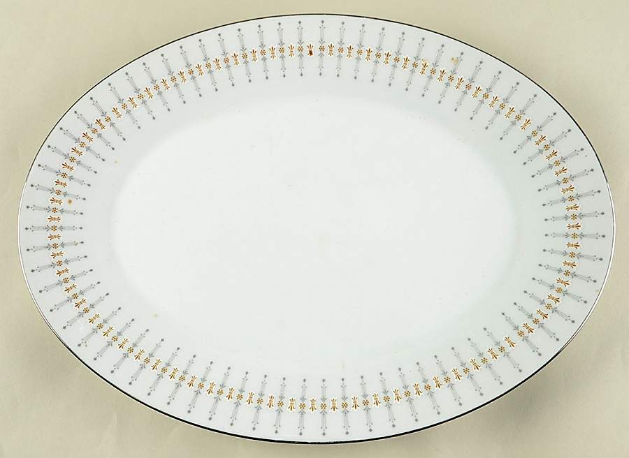 Tiffany 16" Oval Serving Platter by Noritake-1