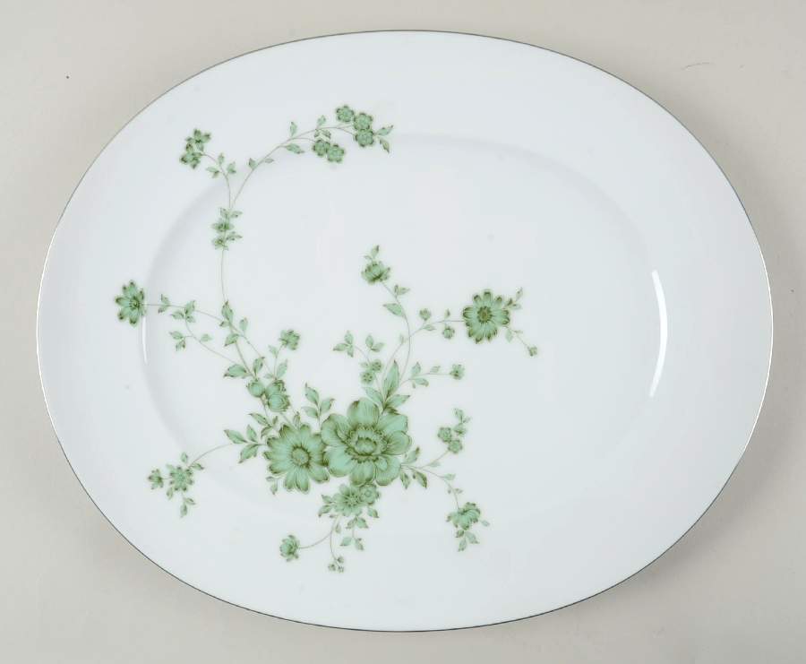 Tipperary 13" Oval Serving Platter by Noritake-1