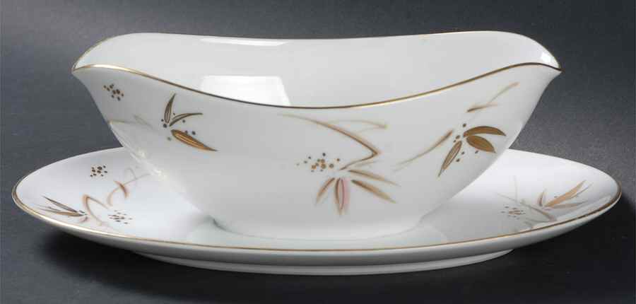 Toko-Ri Gravy Boat with Attached Underplate by Noritake-1