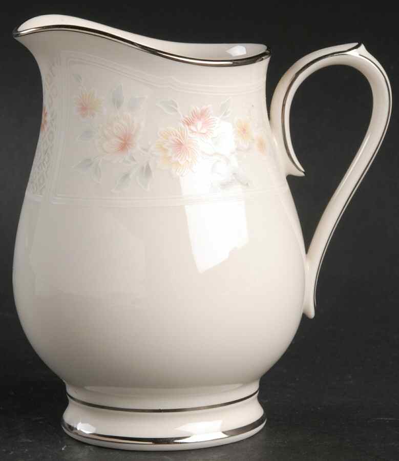 Tracery Creamer by Noritake-1