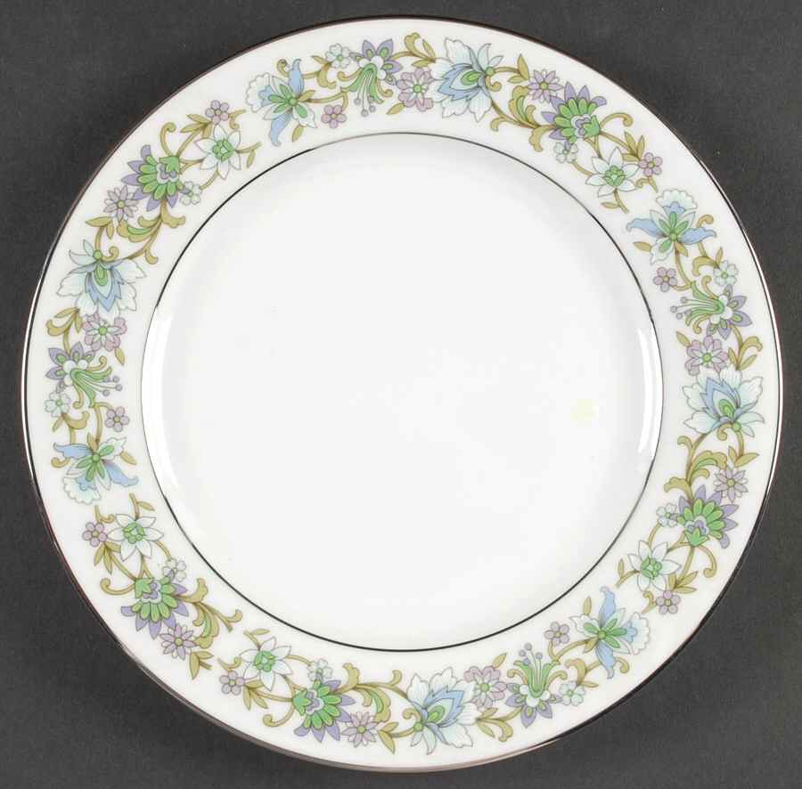 Tradition Luncheon Plate by Noritake-1