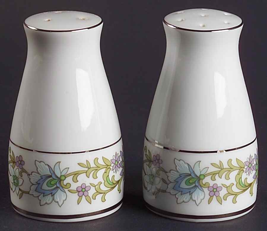 Tradition Salt & Pepper Set by Noritake-1