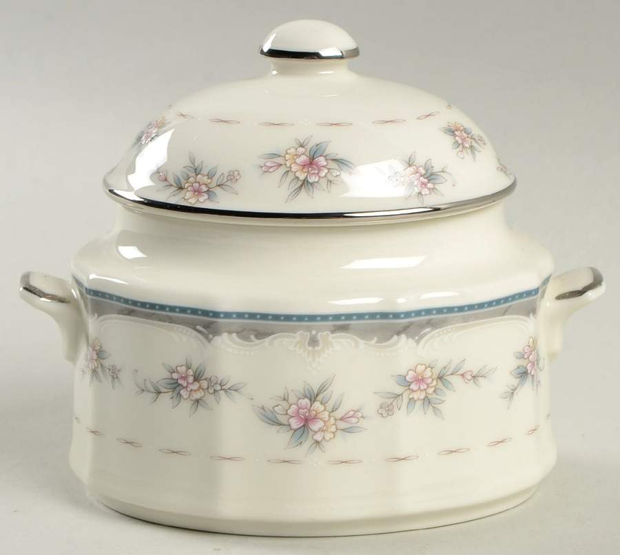 Traviata Sugar Bowl & Lid by Noritake-1