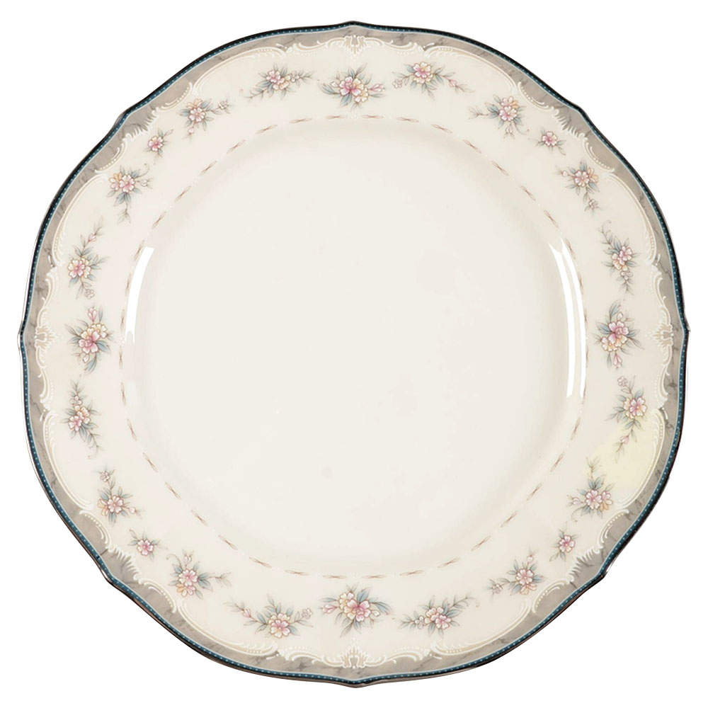 Traviata Dinner Plate by Noritake-1