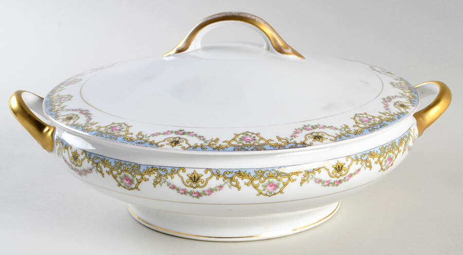 Traymore Round Covered Vegetable by Noritake-1