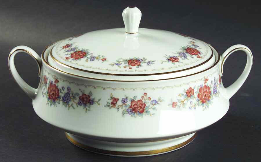 Tremont (3081) Round Covered Vegetable by Noritake-1