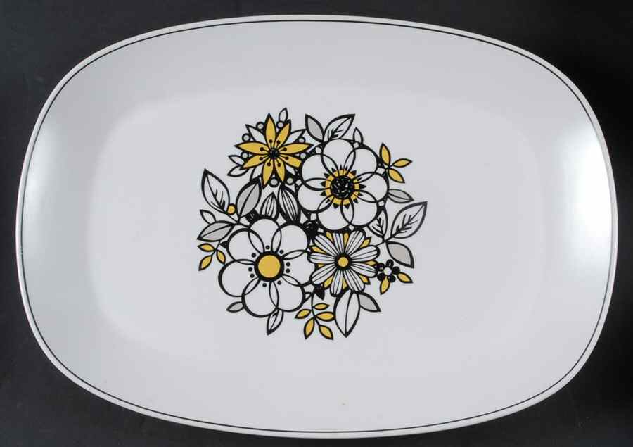 Tressa 15" Oval Serving Platter by Noritake-1