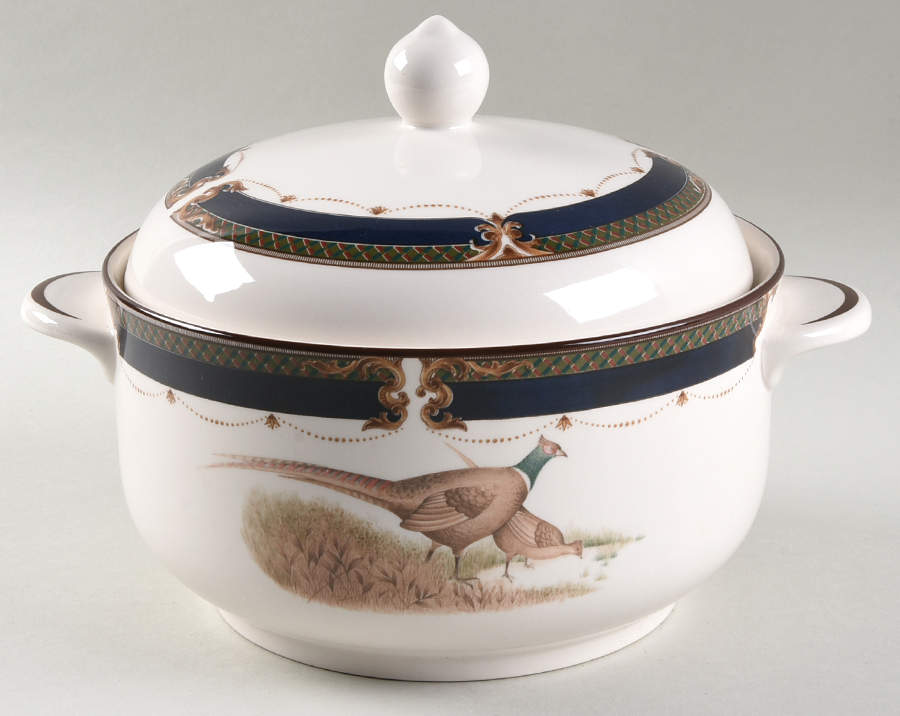 Tranquil Glen 2 Qt Round Covered Casserole by Noritake-1