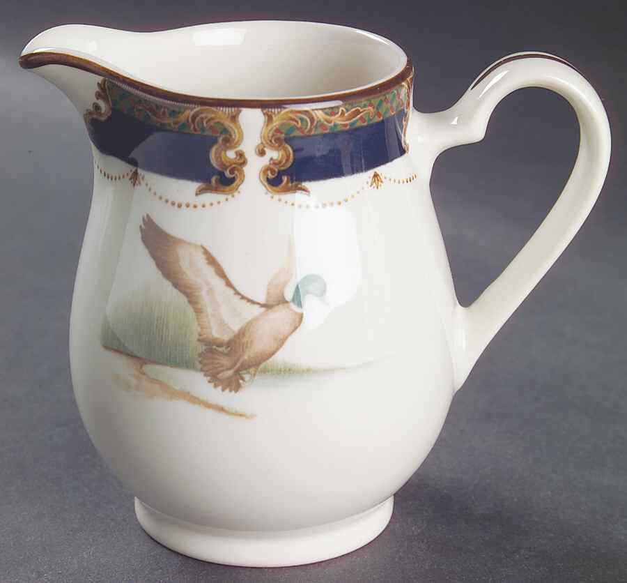 Tranquil Glen Creamer by Noritake-1