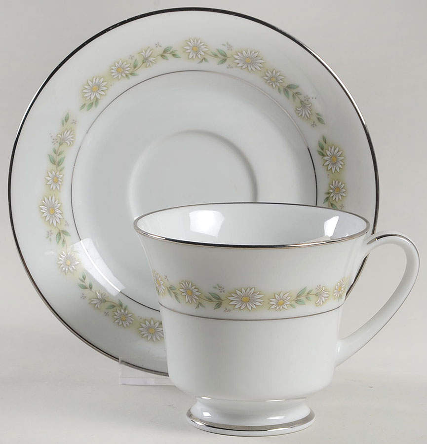Trilby Footed Cup & Saucer Set by Noritake-1