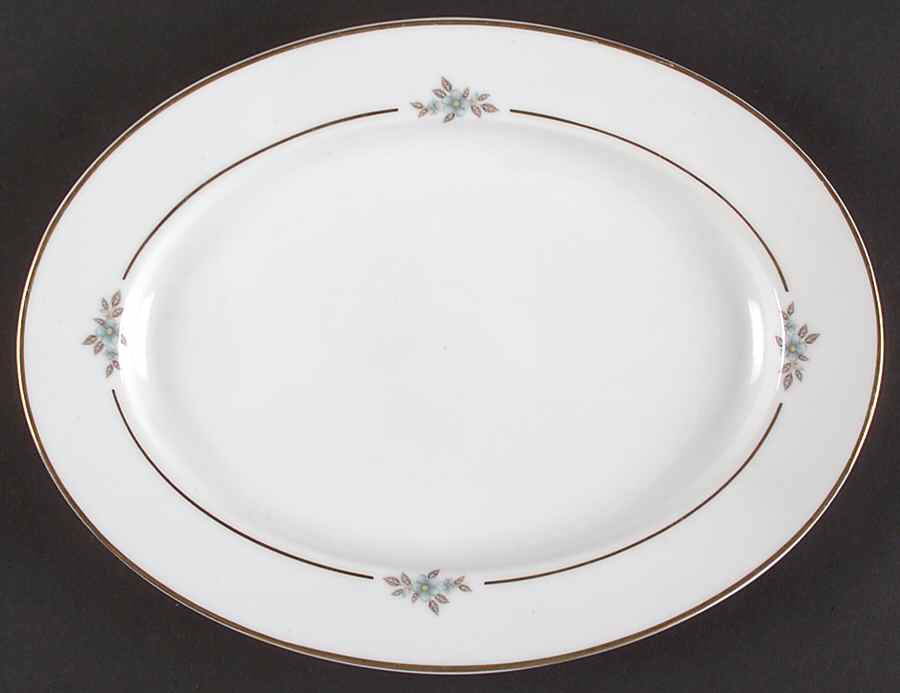 Trio 11" Oval Serving Platter by Noritake-1