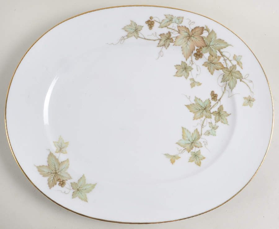 Trailing Ivy 13" Oval Serving Platter by Noritake-1