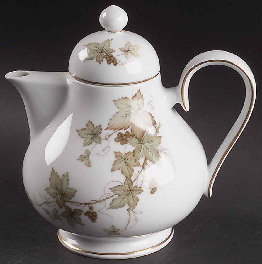 Trailing Ivy Teapot & Lid by Noritake-1