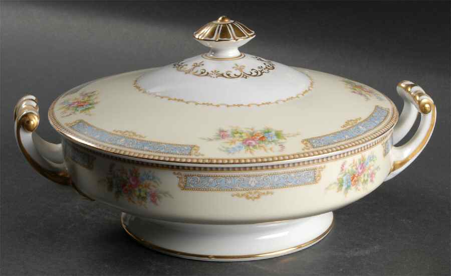Troyon Round Covered Vegetable by Noritake-1