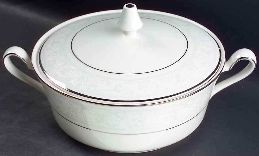 Trudy Round Covered Vegetable by Noritake-1