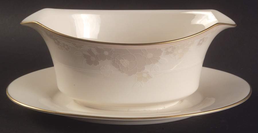 Turtle Bay Gravy Boat with Attached Underplate by Noritake-1