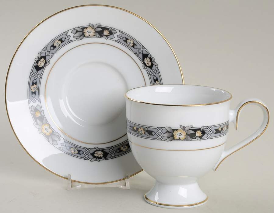 Tullamore Footed Cup & Saucer Set by Noritake-1