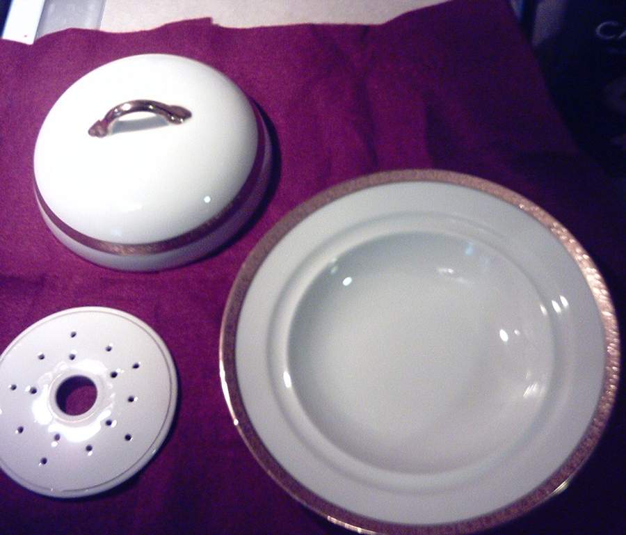 Tuscan Round Covered Butter with Strainer by Noritake-1