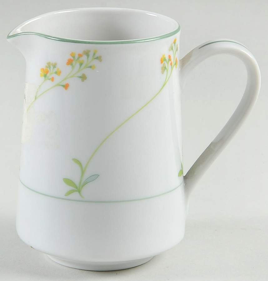 Upbeat Creamer by Noritake-1