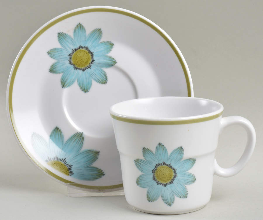 Up-Sa Daisy Flat Cup & Saucer Set by Noritake-1