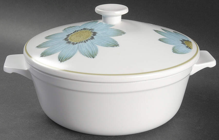 Up-Sa Daisy 2 Qt Round Covered Casserole by Noritake-1
