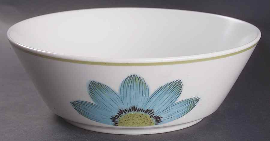 Up-Sa Daisy 8" Round Vegetable Bowl by Noritake-1