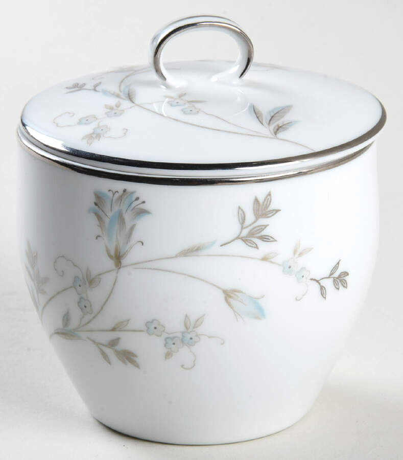 Valerie Mini Sugar Bowl & Lid by Noritake-1