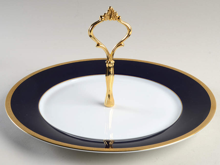 Valhalla Round Serving Plate with Handle (DP) by Noritake-1