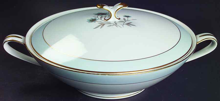 Vanessa Round Covered Vegetable by Noritake-1