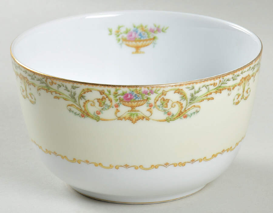 Vanity Cranberry Bowl by Noritake-1