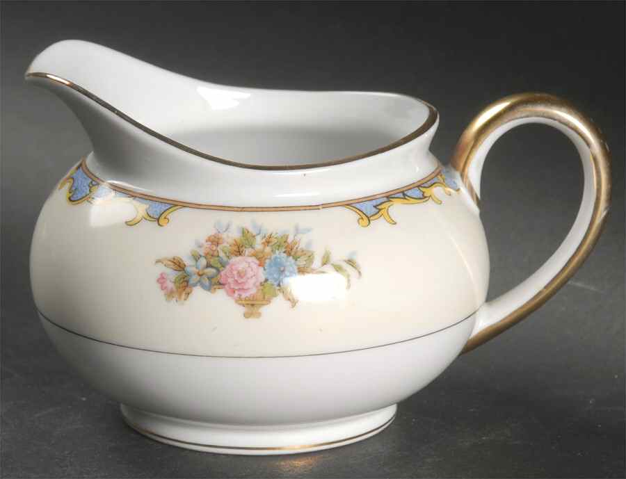 Vasona Creamer by Noritake-1