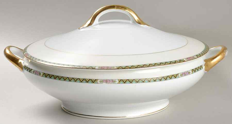 Vassar Round Covered Vegetable by Noritake-1