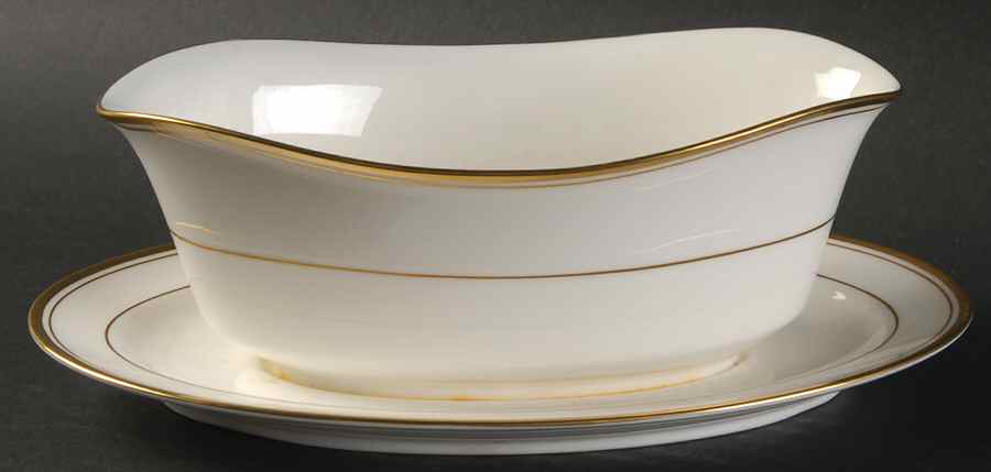 Venus Gravy Boat with Attached Underplate by Noritake-1
