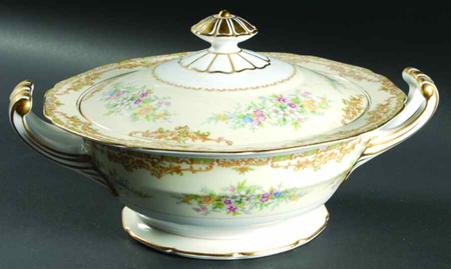 Veona Round Covered Vegetable by Noritake-1