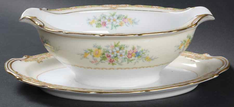 Veona Gravy Boat with Attached Underplate by Noritake-1