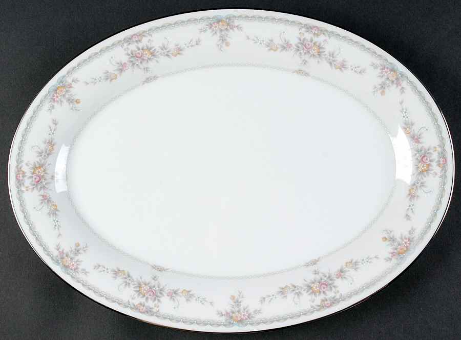 Veranda 14" Oval Serving Platter by Noritake-1
