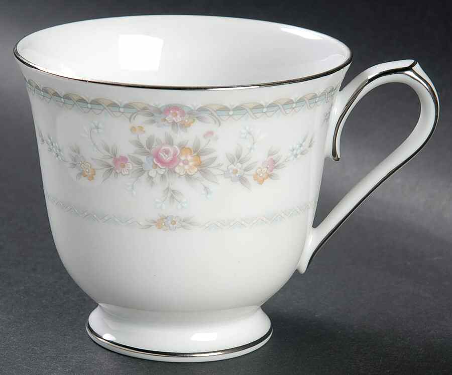 Veranda Footed Cup by Noritake-1