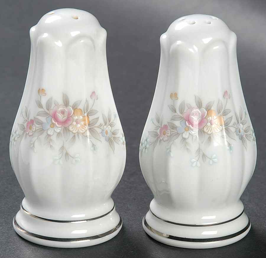 Veranda Salt & Pepper Set by Noritake-1