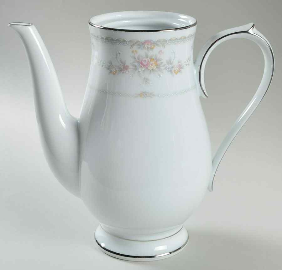 Veranda Coffee Pot No Lid by Noritake-1
