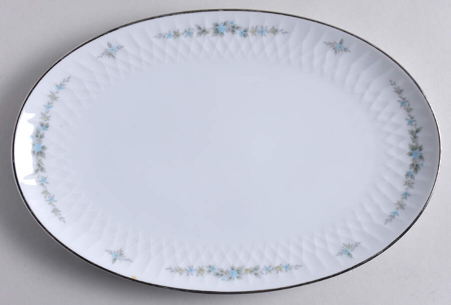 Verda 12" Oval Serving Platter by Noritake-1
