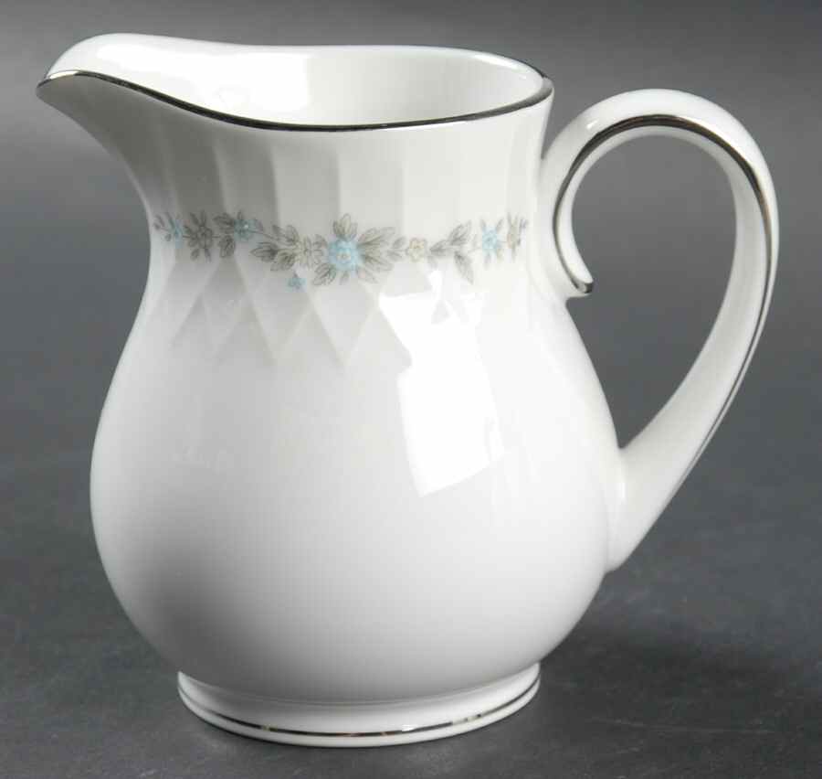 Verda Creamer by Noritake-1