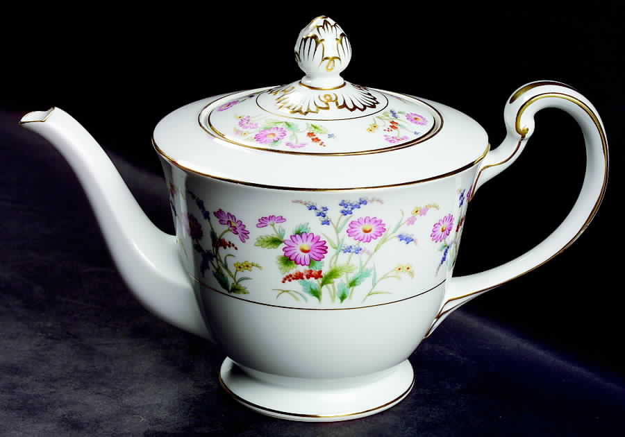 Veronica Teapot & Lid by Noritake-1