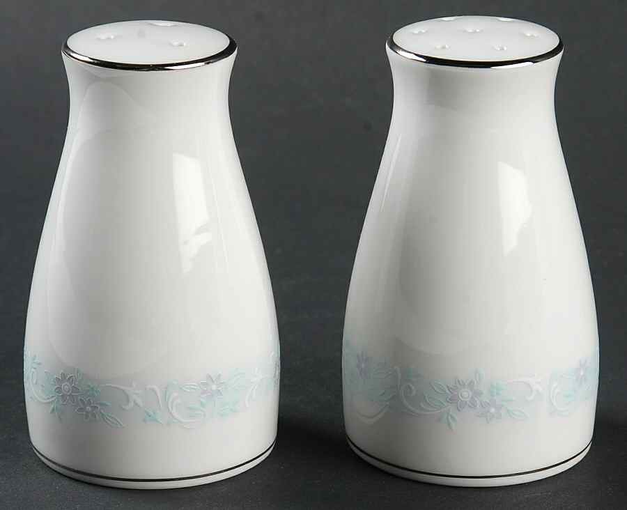 Vicki Salt & Pepper Set by Noritake-1