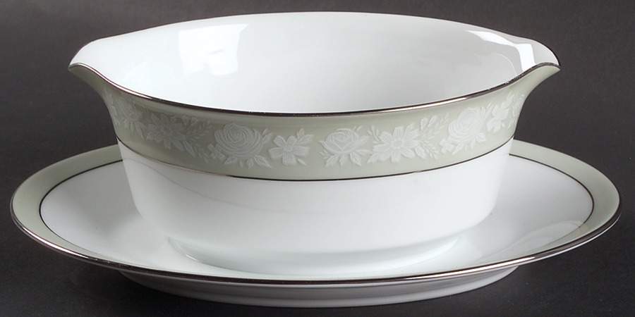 Vienne Gravy Boat with Attached Underplate by Noritake-1
